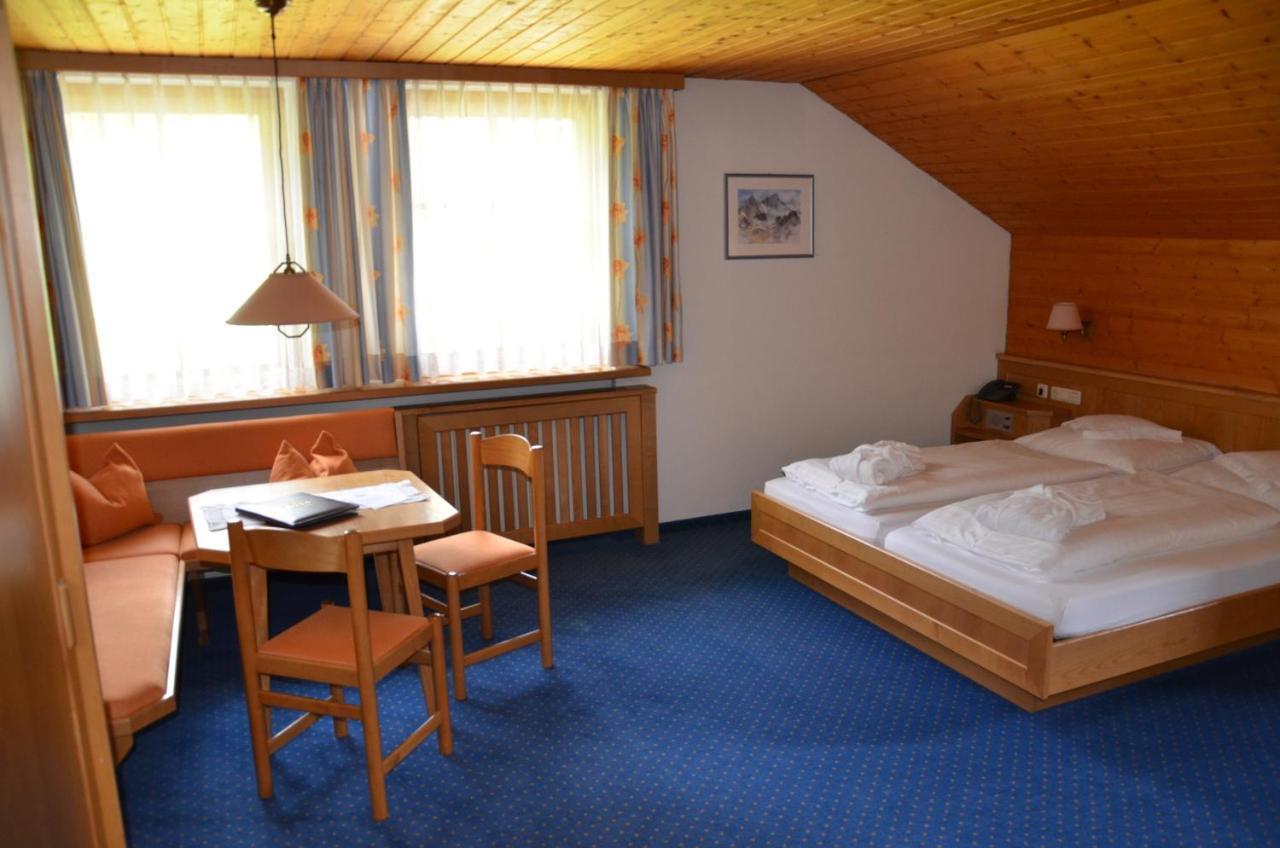 Posthotel Roessle Gaschurn Room photo